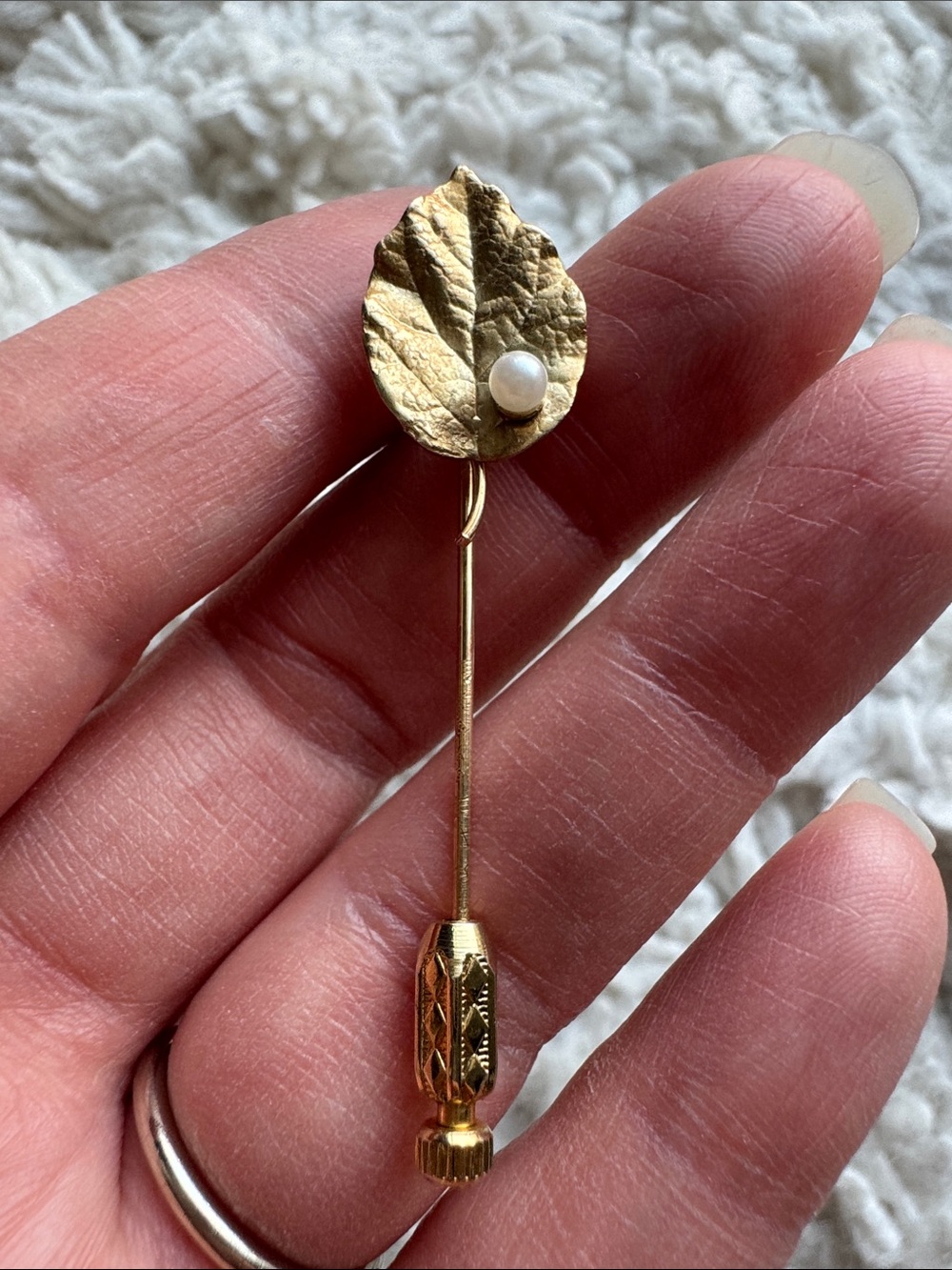 Krementz Leaf Pin